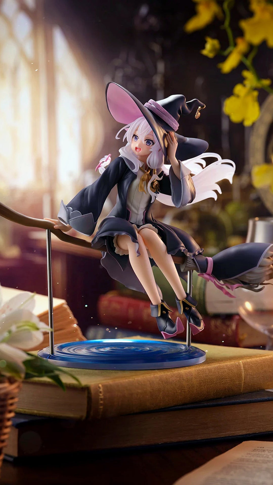 Wandering Witch: The Journey of Elaina Figure Series cover - Mega Claw