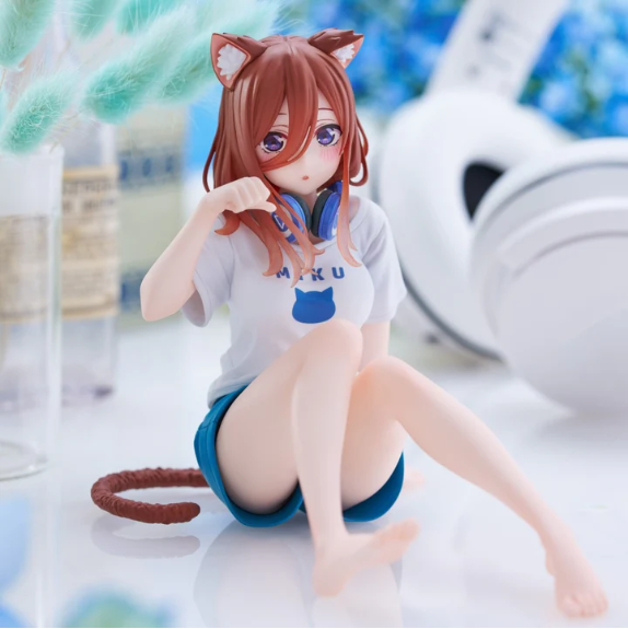 The Quintessential Quintuplets Miku Nakano Desktop Cute Cat Room Wear Ver. Figure - official collectible figure product image 4