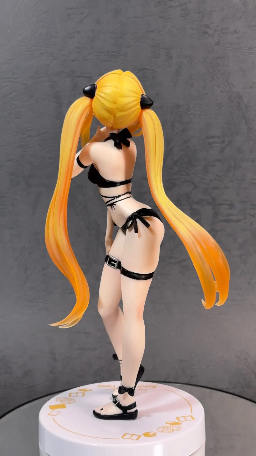 To Love-Ru Darkness Trio-Try-iT Golden Darkness Figure - collectible figure product view 3