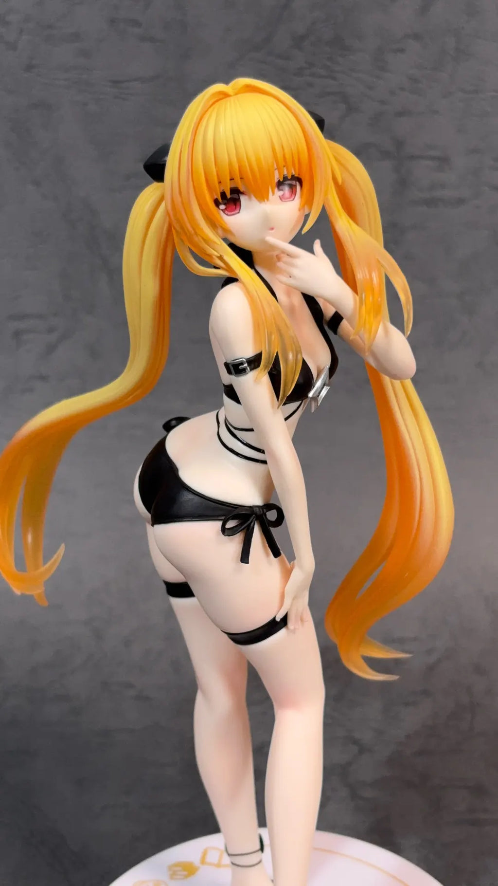 To Love-Ru Darkness Trio-Try-iT Golden Darkness Figure - collectible figure product view 4