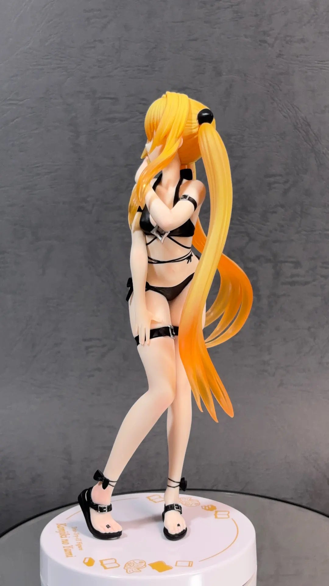 To Love-Ru Darkness Trio-Try-iT Golden Darkness Figure - collectible figure product view 5