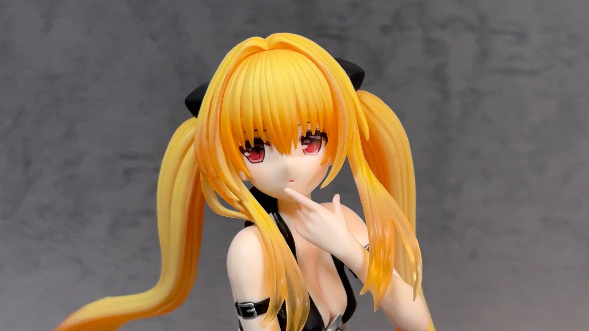To Love-Ru Darkness Trio-Try-iT Golden Darkness Figure - collectible figure product view 6